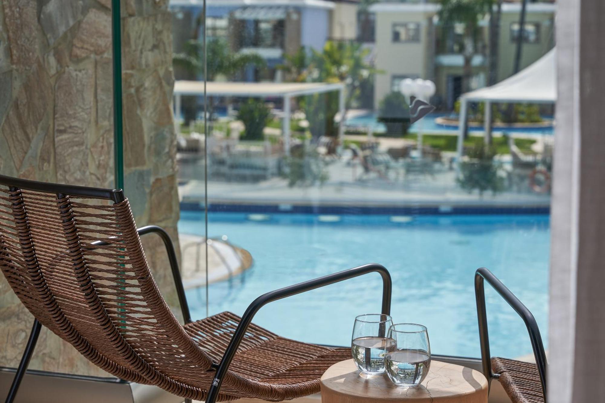 Atlantica Aeneas Resort Agia Napa Exterior foto